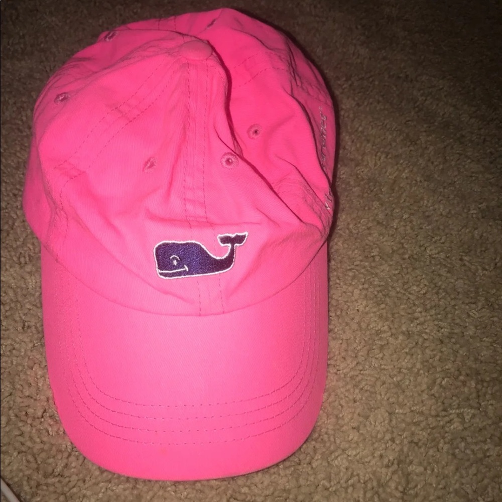 Hot pink vineyard vines hat